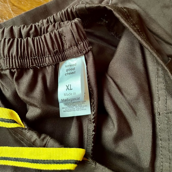 NWT WonderWink Brown Scrub Set - Picture 1 of 6